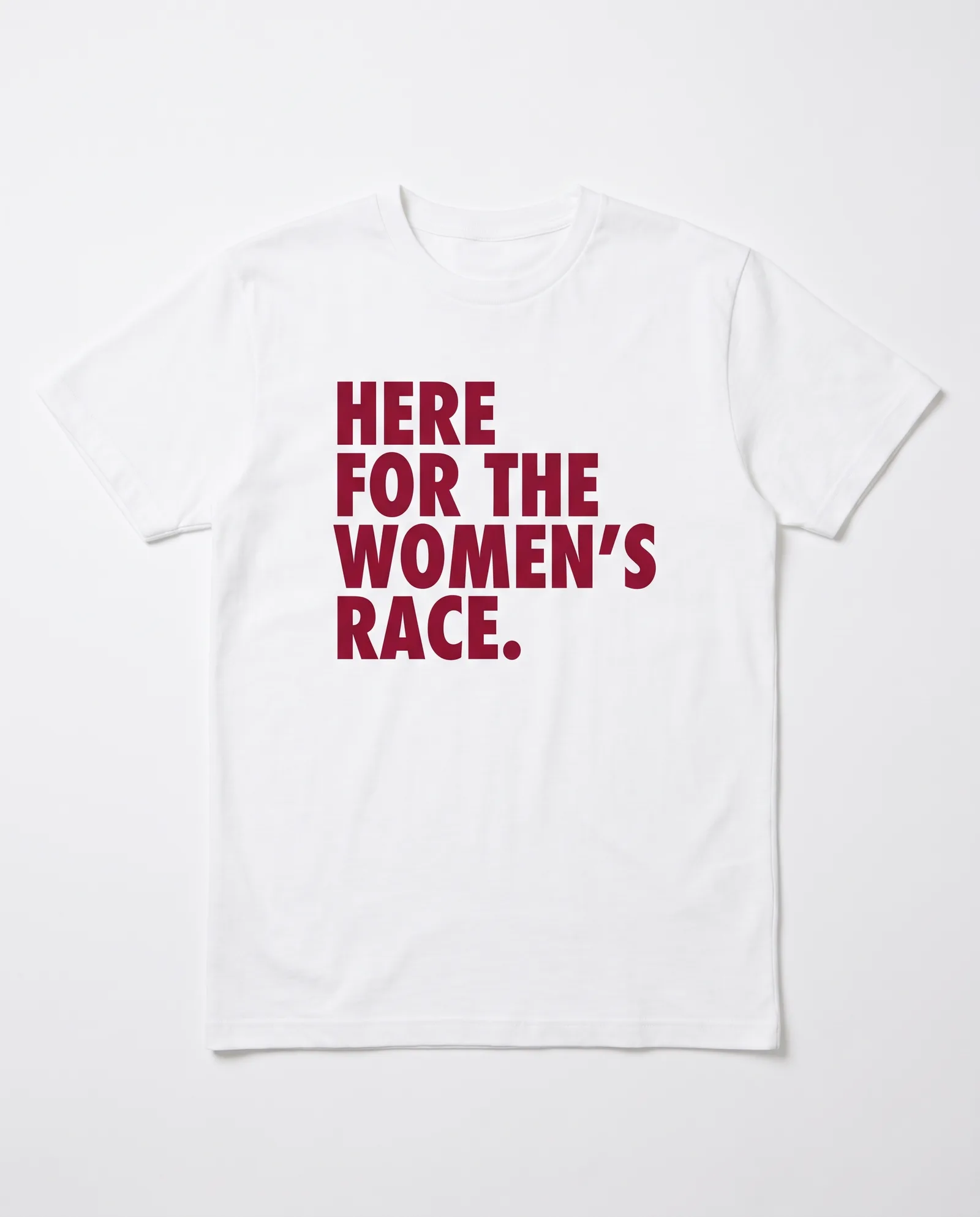The Statement Tee in White / crimson